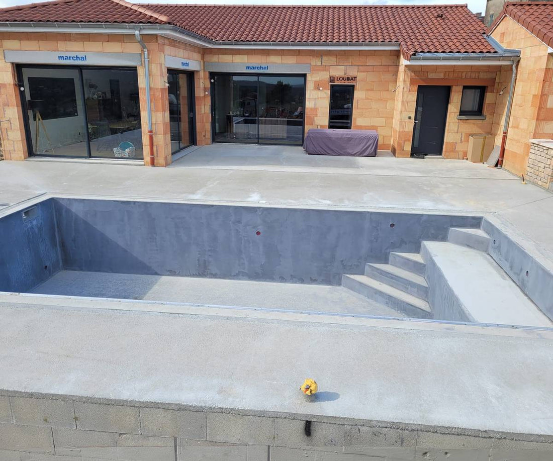 Construction d'une piscine béton boulevard de Ladonne à Pessac
