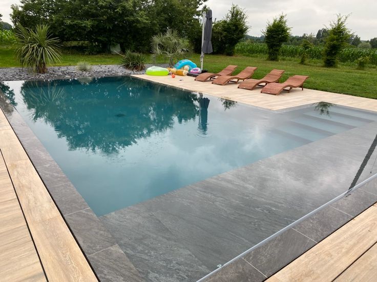 Piscine miroir