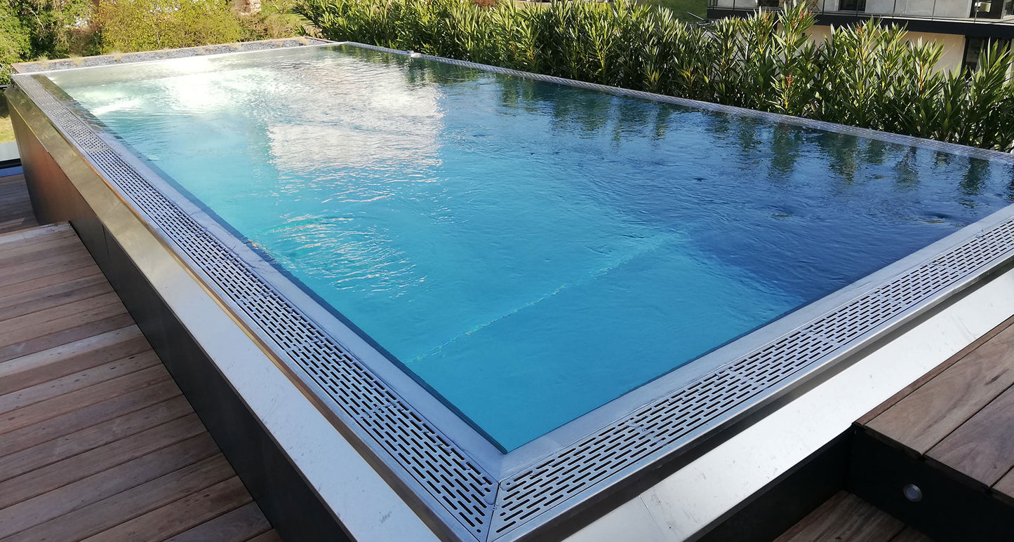 Piscine en inox